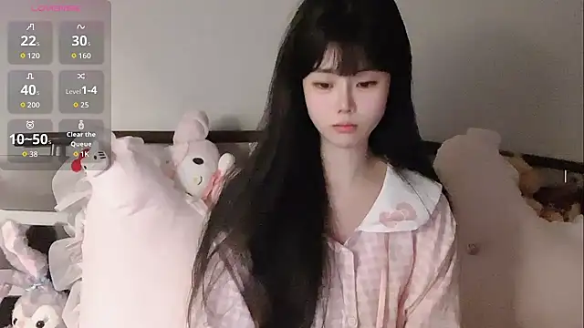 Qedgjwyz1 online show from April 13, 2026, 10:47 pm