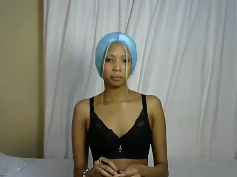 StarBarbiee online show from October 28, 2025, 1:54 pm