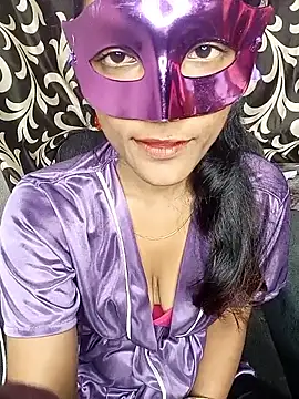 REVA DARLING online show from December 21, 2025, 3:47 pm
