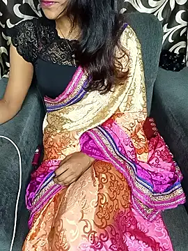 Snapshot of REVA_DARLING chatting on February 13, 2026, 3:06 am REVA DARLING online show from February 13, 2026, 3:06 am