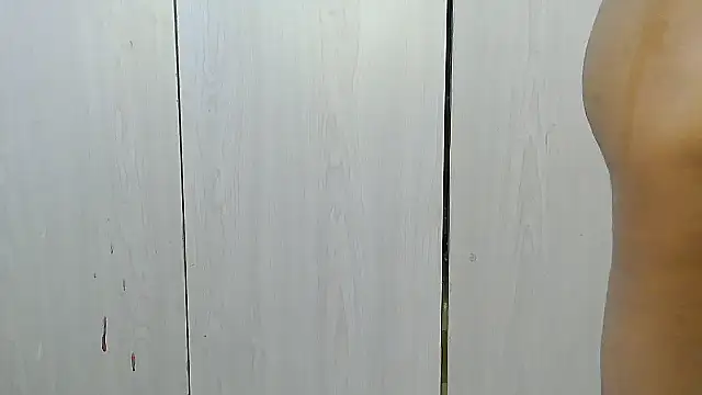 Snapshot of Destiny_Desire chatting on February 2, 2026, 7:24 pm Destiny Desire online show from February 2, 2026, 7:24 pm