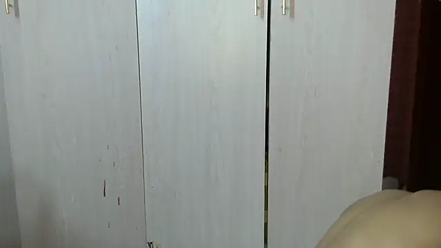 Snapshot of Destiny_Desire chatting on January 9, 2026, 4:36 pm Destiny Desire online show from January 9, 2026, 4:36 pm