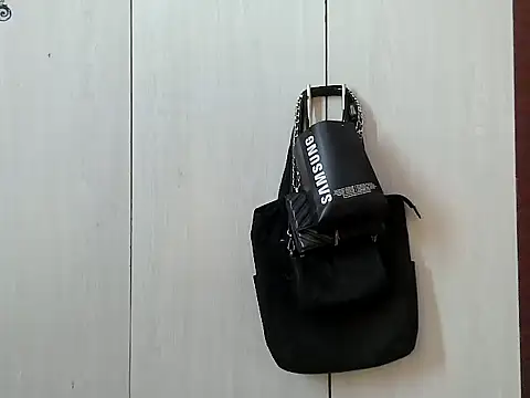 Snapshot of Destiny_Desire chatting on November 30, 2025, 6:52 pm Destiny Desire online show from November 30, 2025, 6:52 pm