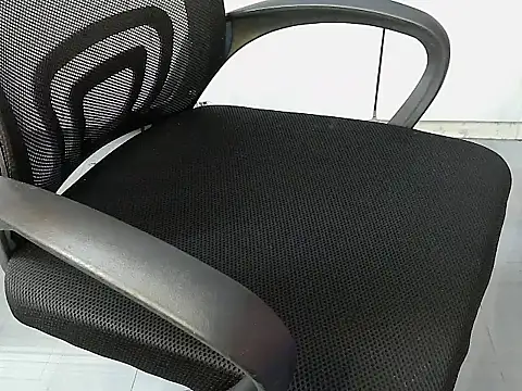 Destiny Desire online show from October 18, 2025, 9:06 pm