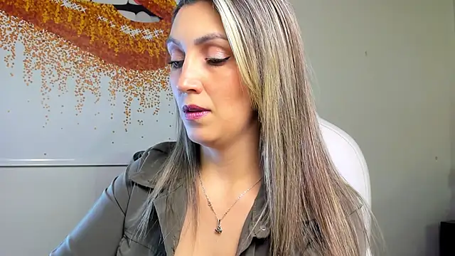 Snapshot of anny_sweet72 chatting on February 11, 2025, 12:58 pm anny sweet72 online show from February 11, 2025, 12:58 pm