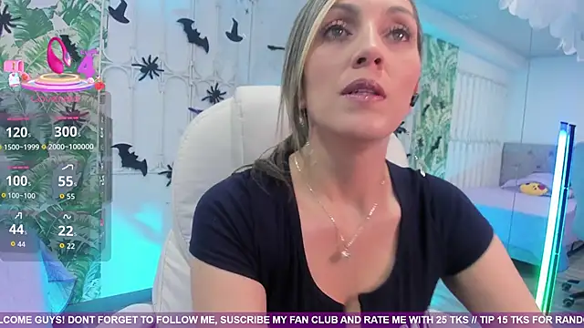 Snapshot of anny_sweet72 chatting on November 4, 2025, 12:20 pm anny sweet72 online show from November 4, 2025, 12:20 pm