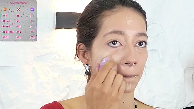 Snapshot of zorravioletta1 chatting on October 29, 2025, 12:15 pm zorravioletta1 online show from October 29, 2025, 12:15 pm