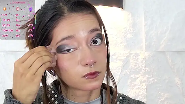 Snapshot of zorravioletta1 chatting on October 24, 2025, 12:26 pm zorravioletta1 online show from October 24, 2025, 12:26 pm