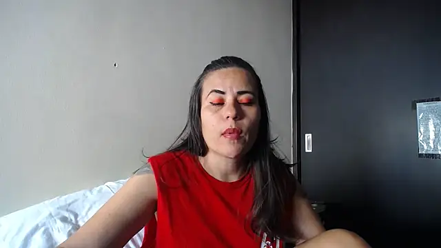 KAROLCANDY online show from April 25, 2026, 9:23 pm