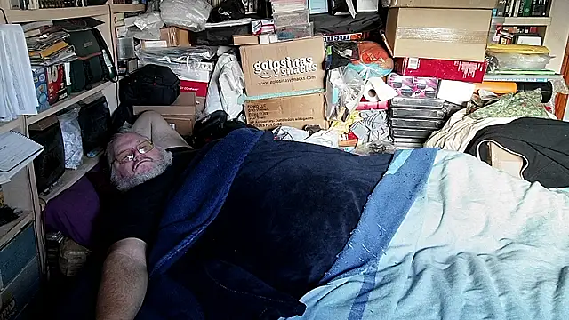 hadeszeuss2 online show from January 12, 2026, 2:57 pm