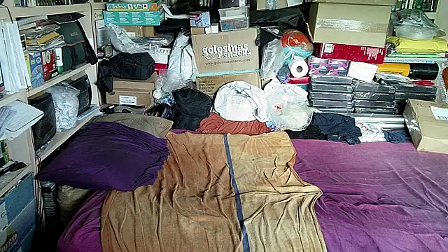 hadeszeuss2 online show from October 13, 2025, 3:24 pm