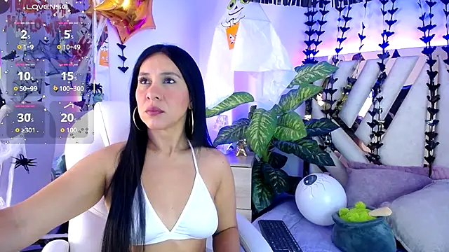 Camille jhonson online show from November 4, 2025, 10:19 am