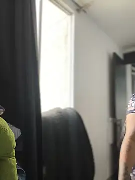 Devilsweet17 online show from October 26, 2025, 2:17 pm