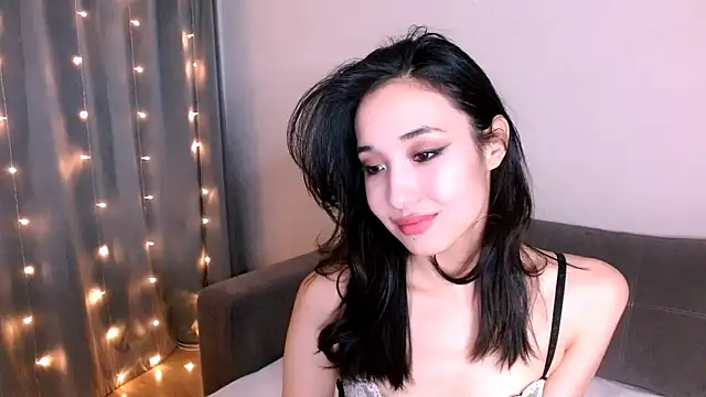 Snapshot of Li_noen chatting on January 24, 2025, 2:51 pm Li noen online show from January 24, 2025, 2:51 pm