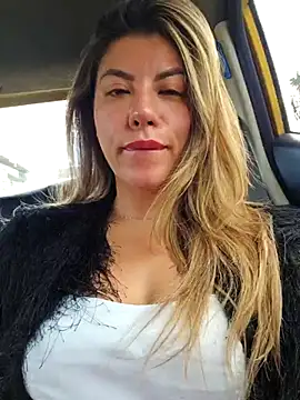 Karen San Miguel online show from November 12, 2025, 3:16 pm