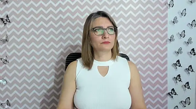 Snapshot of Amie_Adams82_ chatting on December 2, 2024, 4:48 pm Amie Adams82 online show from December 2, 2024, 4:48 pm