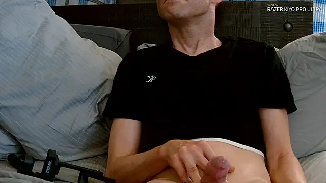 Dilldough405 online show from April 2, 2026, 10:44 am