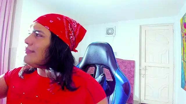 Margoth Montilla online show from October 13, 2025, 12:56 am