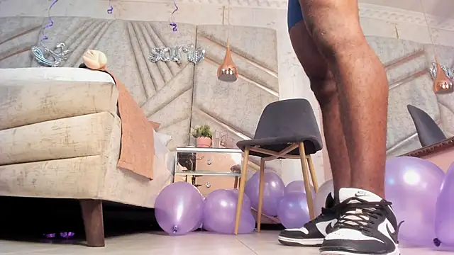 JamesParck online show from February 17, 2025, 3:33 pm