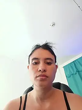 keelly richaardson1 online show from November 21, 2025, 9:14 pm