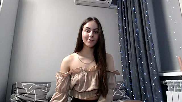 Snapshot of SierraSky_ chatting on March 22, 2025, 9:21 pm SierraSky online show from March 22, 2025, 9:21 pm