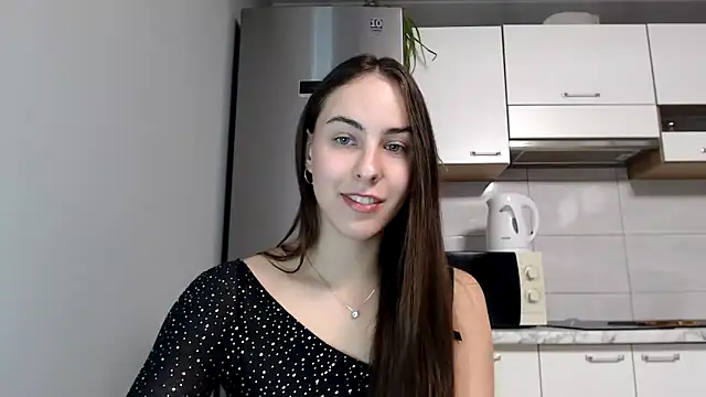 Snapshot of SierraSky_ chatting on September 29, 2025, 5:18 pm SierraSky online show from September 29, 2025, 5:18 pm