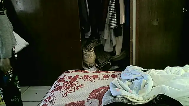 jperezofficial1 online show from September 9, 2025, 5:33 pm