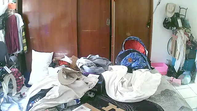 jperezofficial1 online show from October 6, 2025, 3:46 pm