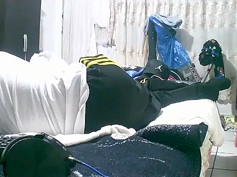 jperezofficial1 online show from September 16, 2025, 7:42 am