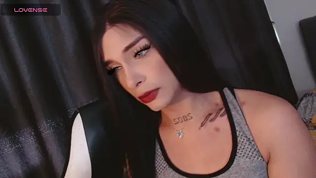 AdharaaMoon online show from November 5, 2025, 7:17 pm