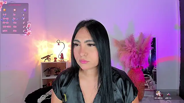 Sarahballiston  online show from February 12, 2025, 11:20 pm