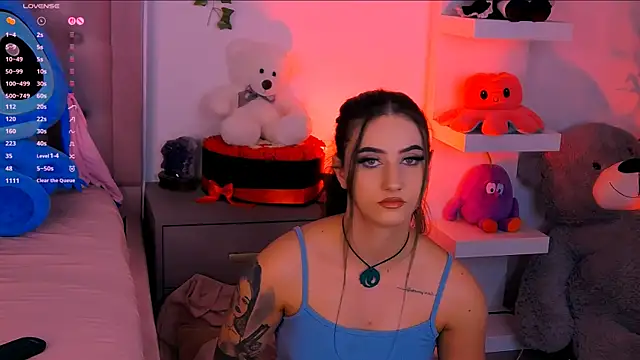 Snapshot of LaylaBrown chatting on October 8, 2025, 6:08 pm LaylaBrown online show from October 8, 2025, 6:08 pm