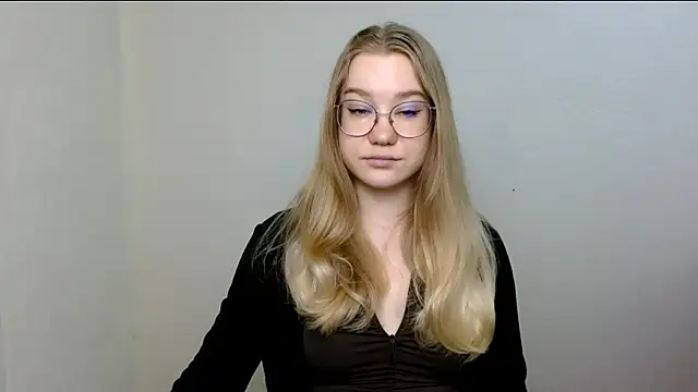 cindi hot online show from April 30, 2026, 11:06 am