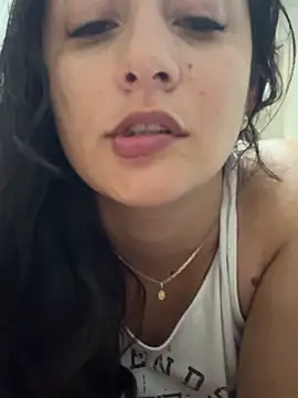 alina martinelli online show from October 14, 2025, 11:47 pm