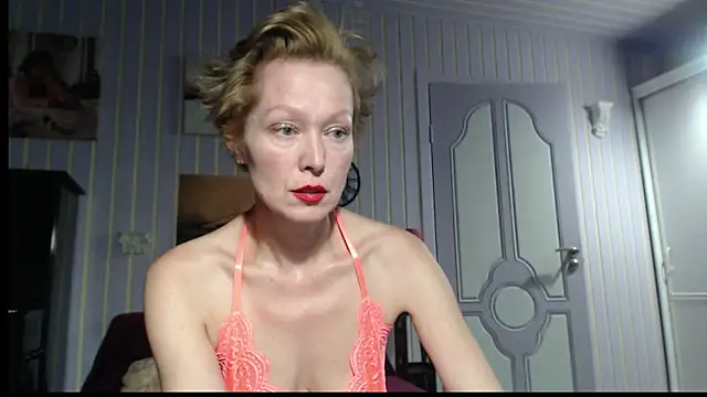 Snapshot of Marquise555 chatting on September 22, 2025, 5:30 pm Marquise555 online show from September 22, 2025, 5:30 pm