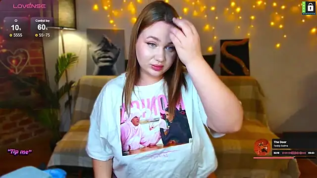 -LinaLove- online show from February 19, 2025, 8:20 pm