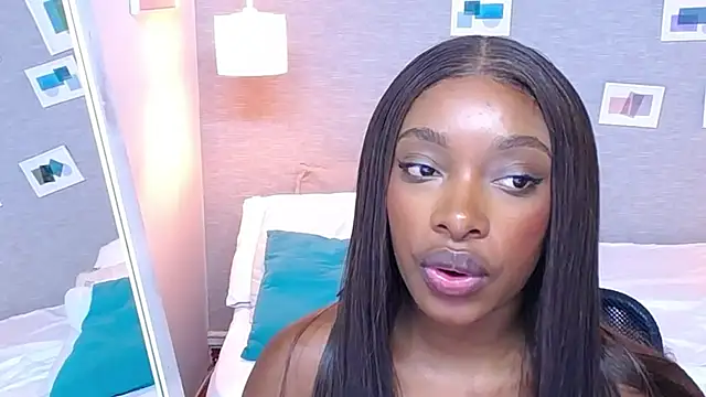 Shamiraa moore online show from March 18, 2025, 4:39 pm