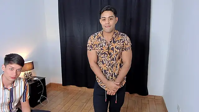 Snapshot of Luciano_and_Marlon chatting on February 13, 2025, 4:28 pm Luciano and Marlon online show from February 13, 2025, 4:28 pm