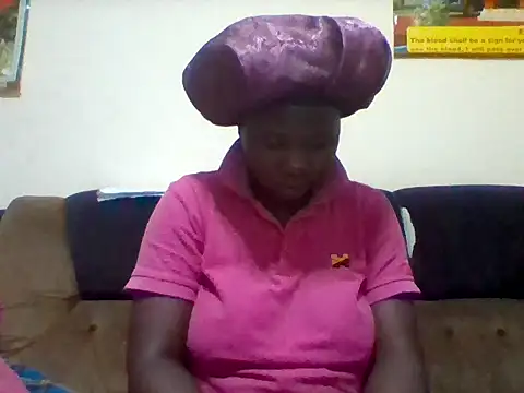 Snapshot of crazy_baby00 chatting on February 18, 2026, 12:30 am crazy baby00 online show from February 18, 2026, 12:30 am