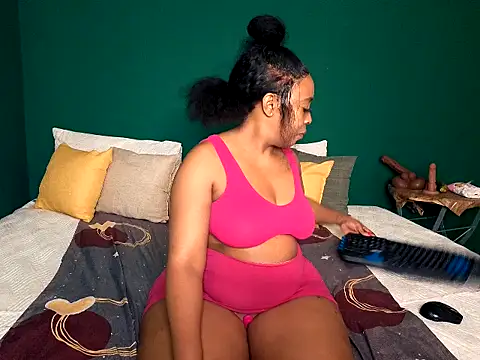 GiantBootyMilf online show from March 10, 2025, 1:43 pm