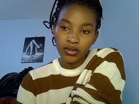 cute-alexis online show from April 15, 2026, 3:49 pm