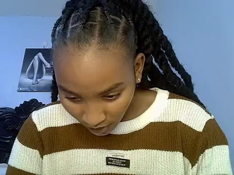 cute-alexis online show from March 31, 2026, 8:33 pm