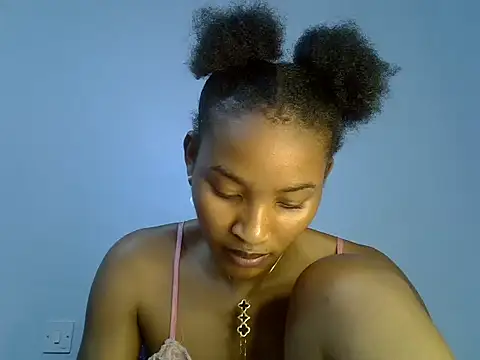 cute-alexis online show from November 14, 2025, 10:24 pm