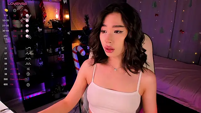 Snapshot of sensualily chatting on January 17, 2026, 3:37 pm sensualily online show from January 17, 2026, 3:37 pm