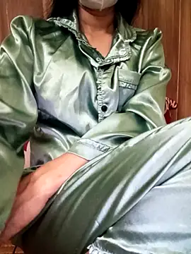 YunLem online show from October 23, 2025, 12:59 pm