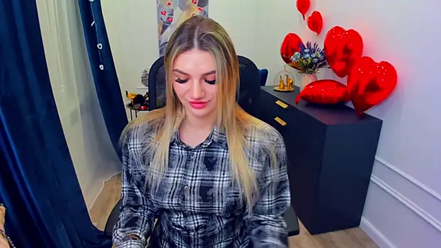 SelenaeMoore online show from February 13, 2026, 3:39 am