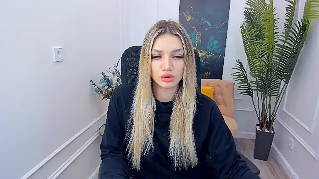 SelenaeMoore online show from January 9, 2026, 3:24 am