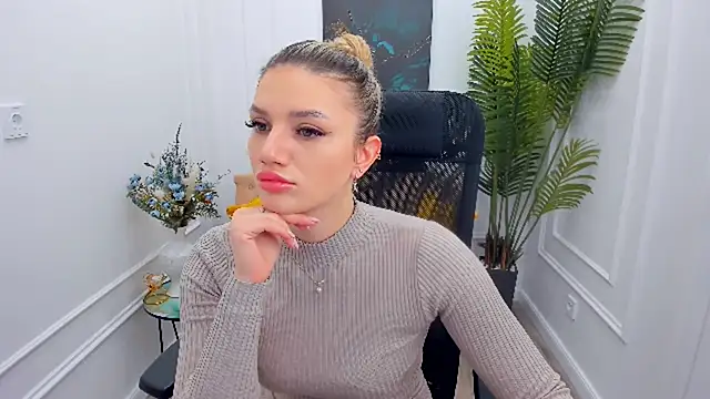 SelenaeMoore online show from January 15, 2026, 3:21 am