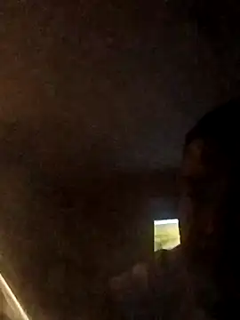 Snapshot of AcousticFuzz8 chatting on November 2, 2025, 11:59 am AcousticFuzz8 online show from November 2, 2025, 11:59 am