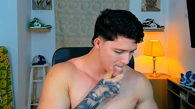 Hazzan Velez online show from January 21, 2025, 3:37 am